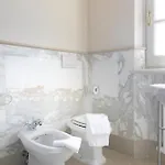 Relais Isabel Bed & Breakfast 4*