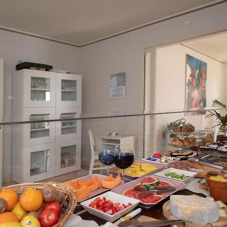 Frühstückspension Relais Isabel 4*