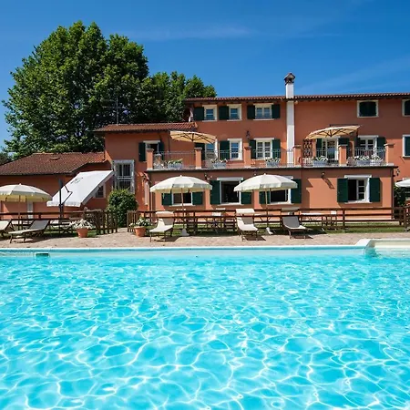 Relais Isabel 4* 피에트라산타