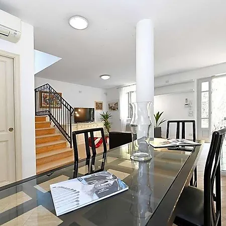 לינה וארוחת בוקר Relais Isabel פיאטרה סנטה