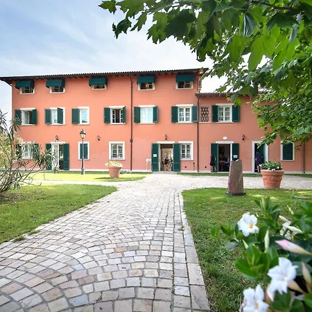 Relais Isabel Пьетразанта
